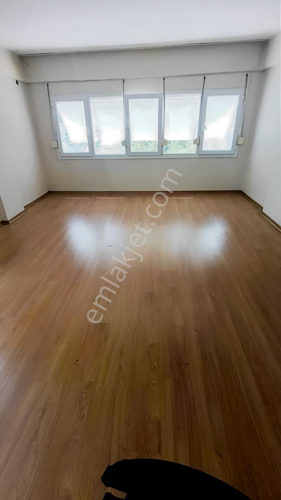İlahiyet Fakültesi Göztepe Metro Yakını 3+1 130 M2 Arakat Daire - Görsel 35