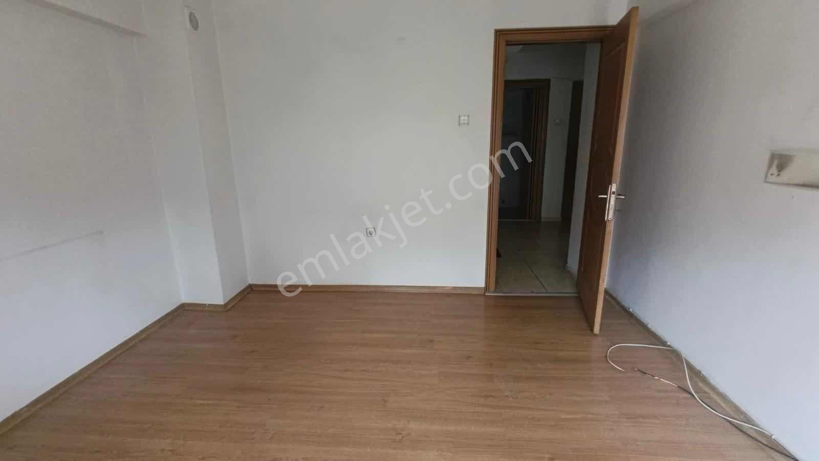 İlahiyet Fakültesi Göztepe Metro Yakını 3+1 130 M2 Arakat Daire - Görsel 30