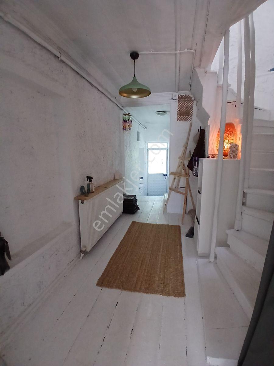 Kadıköy Ayrılık Çeşmesinde 3 Katlı Kiralık Müstakil Bina - Görsel 4