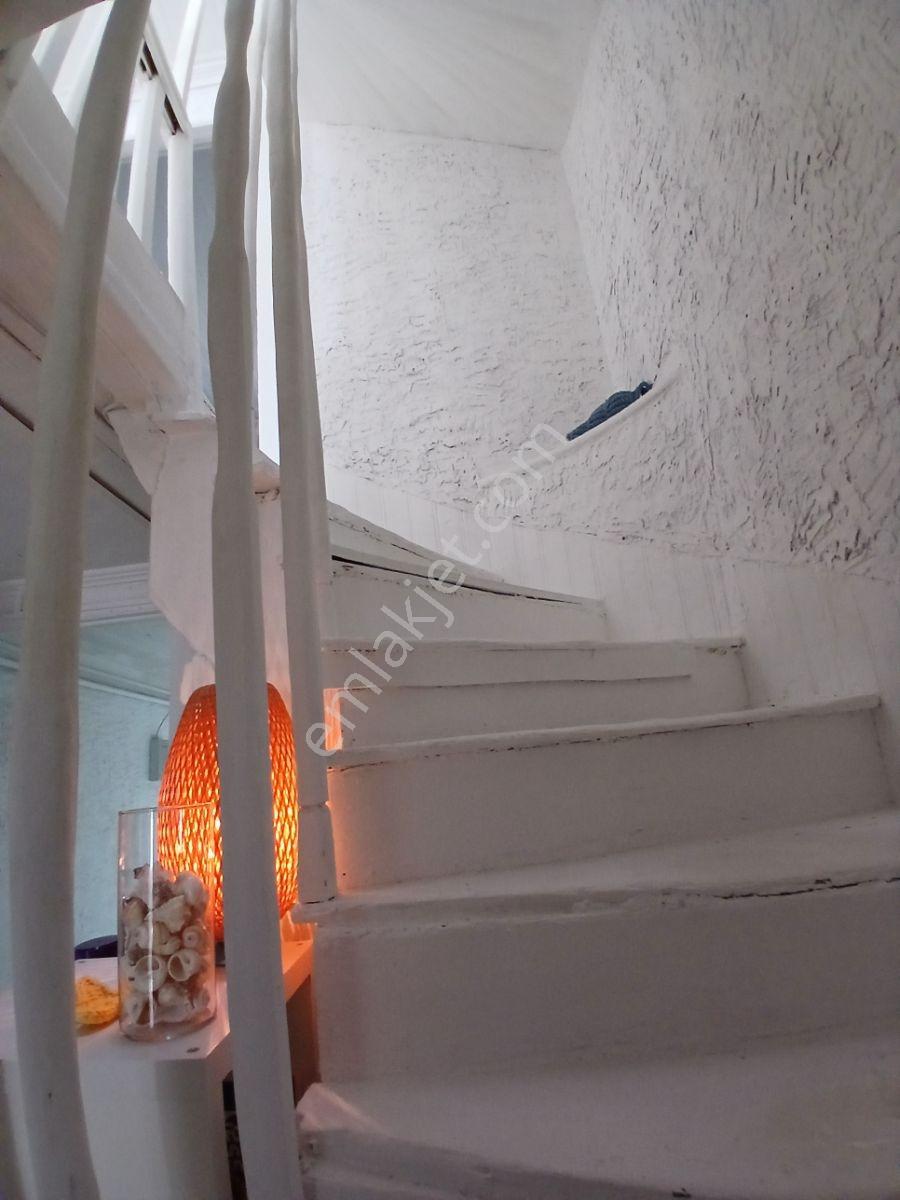 Kadıköy Ayrılık Çeşmesinde 3 Katlı Kiralık Müstakil Bina - Görsel 14