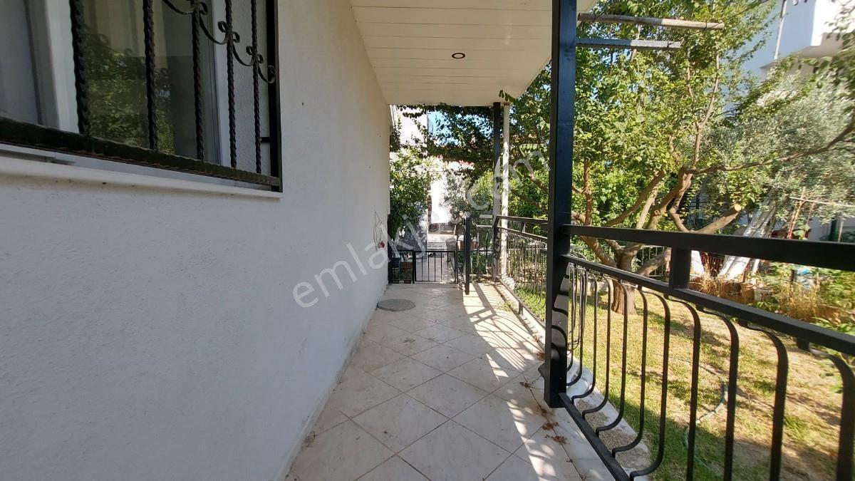 Kuşadasında Denize Çok Yakın Satılık Triplex 3+1 Eşyalı Yazlık - Görsel 20