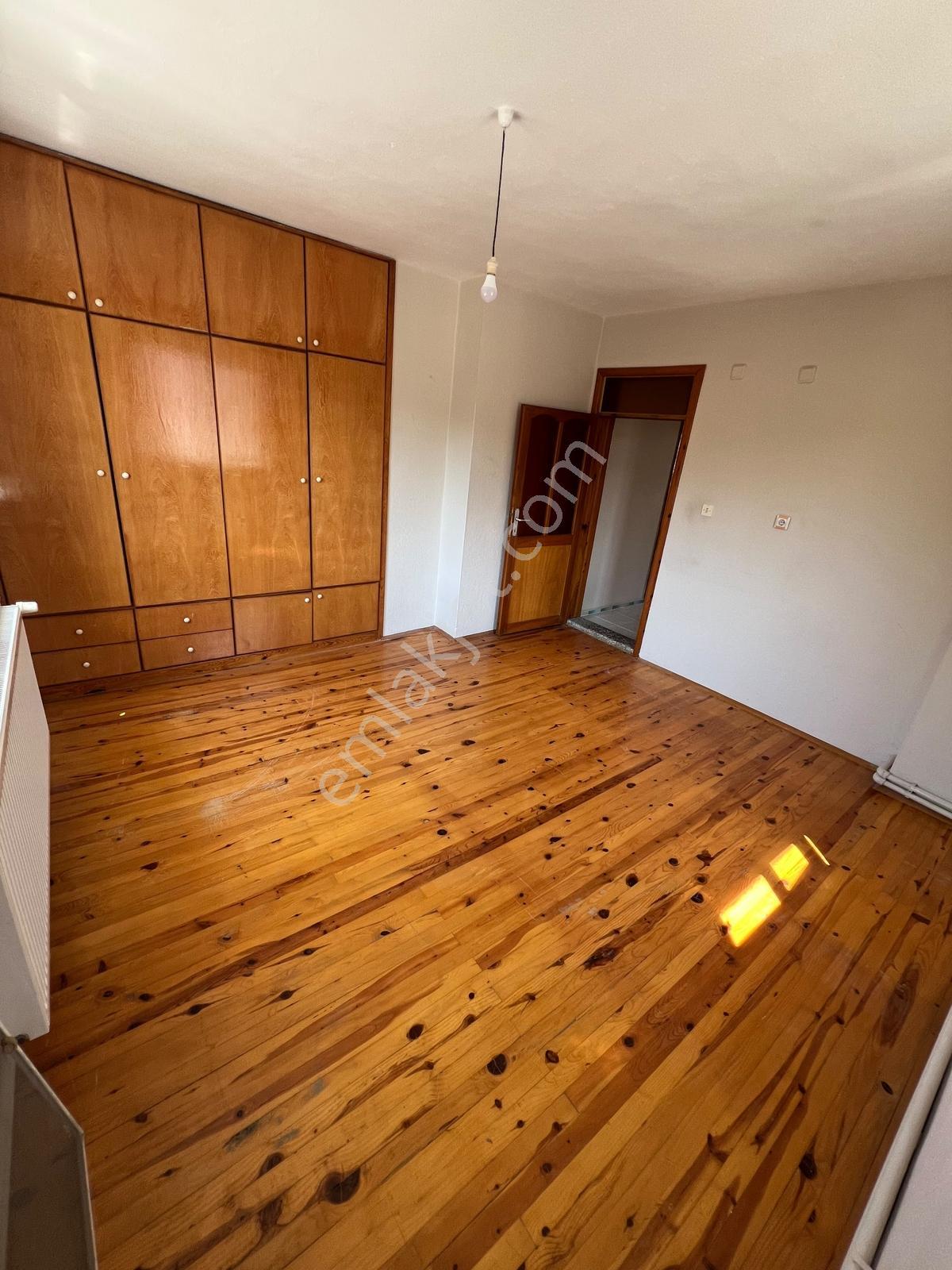 Zeytinköy Mah Yeniyol Altı Çift Balkonlu Kiralık 3+1 Daire - Görsel 17