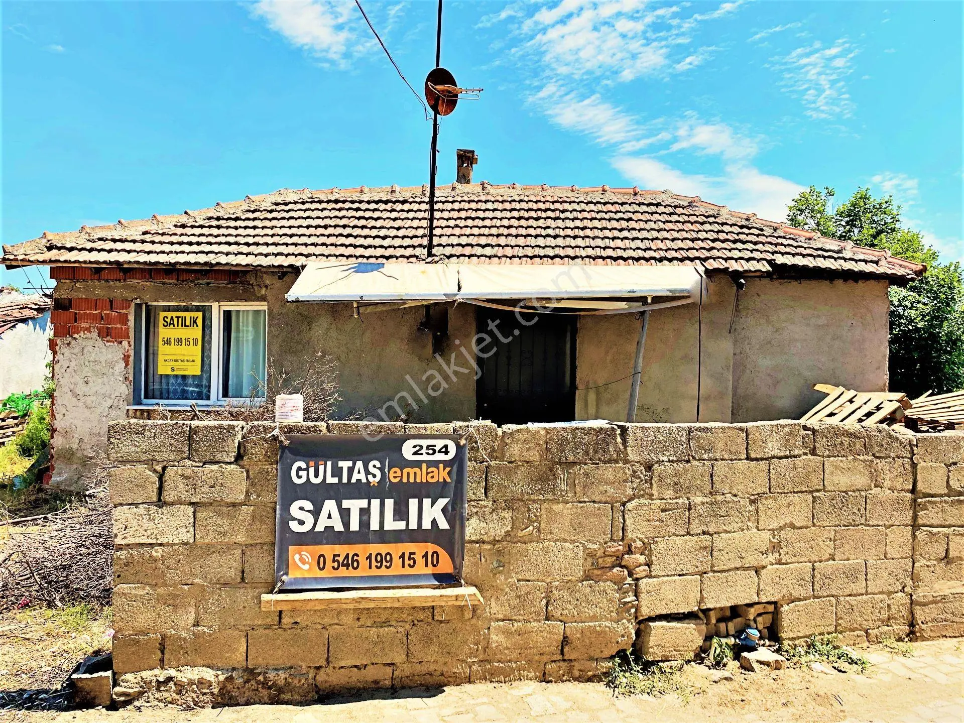 Edremit'te Tek Yetkili Gültaş Emlak'tan Satılık 150 M² 2 Kat İmarlı Arsa