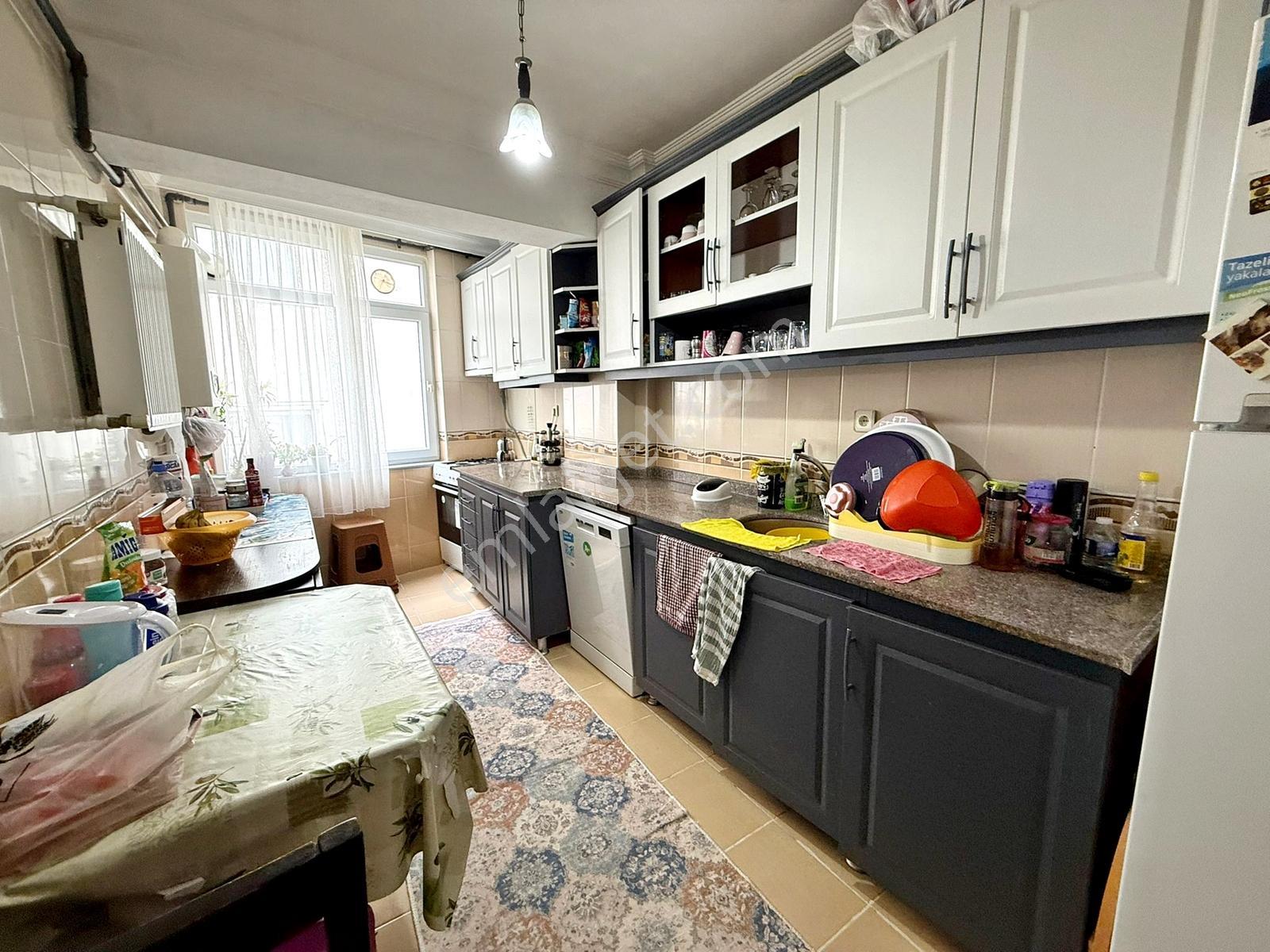 Alban'dan Metrobüse 5'dk Kör Odasız Satılık Balkonlu 100m² 2+1 - Görsel 4