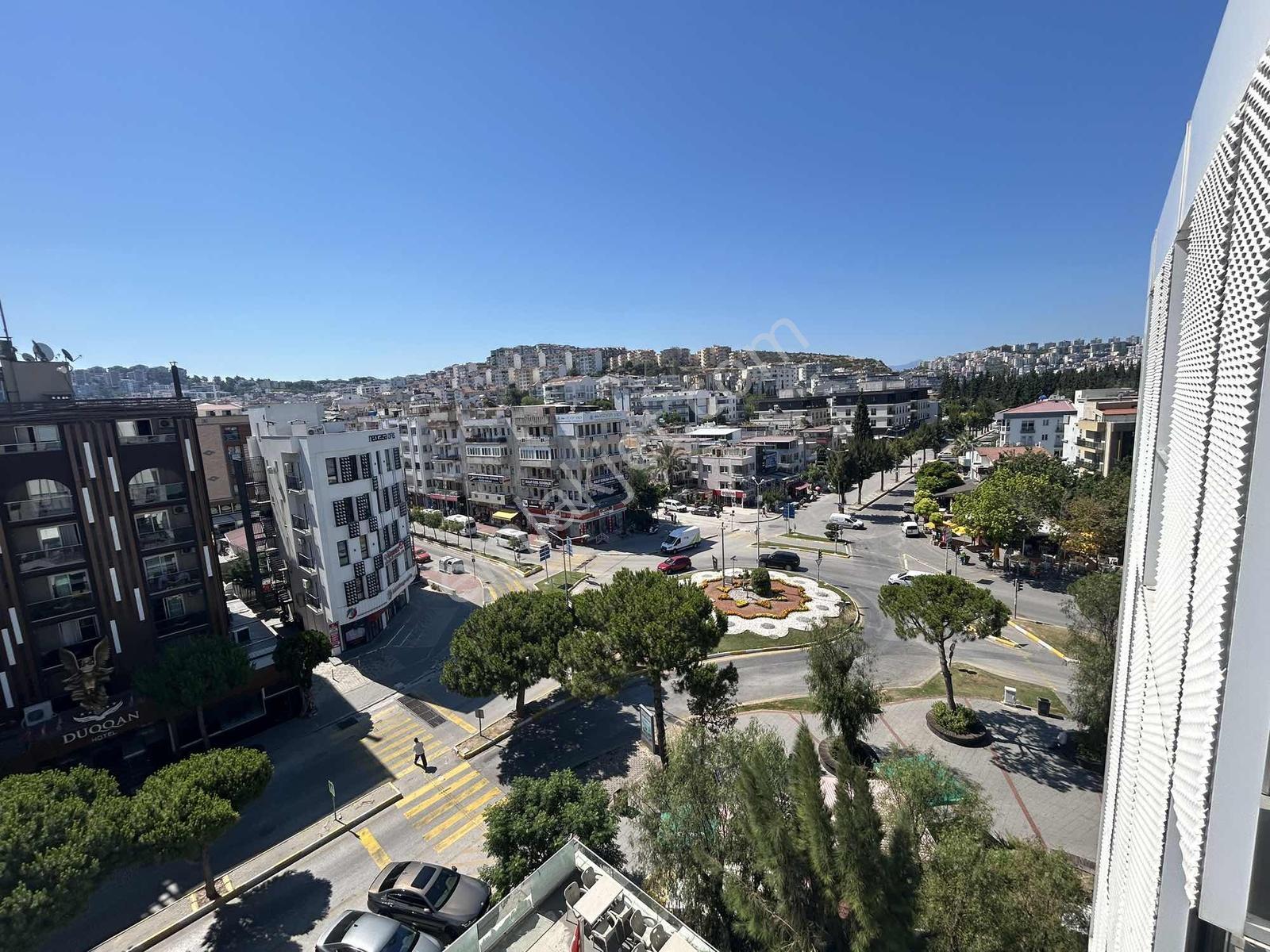 Kuşadası Merkez Kamu Ve Kurumlara Yürüme Mesafede Kiralık Ofis