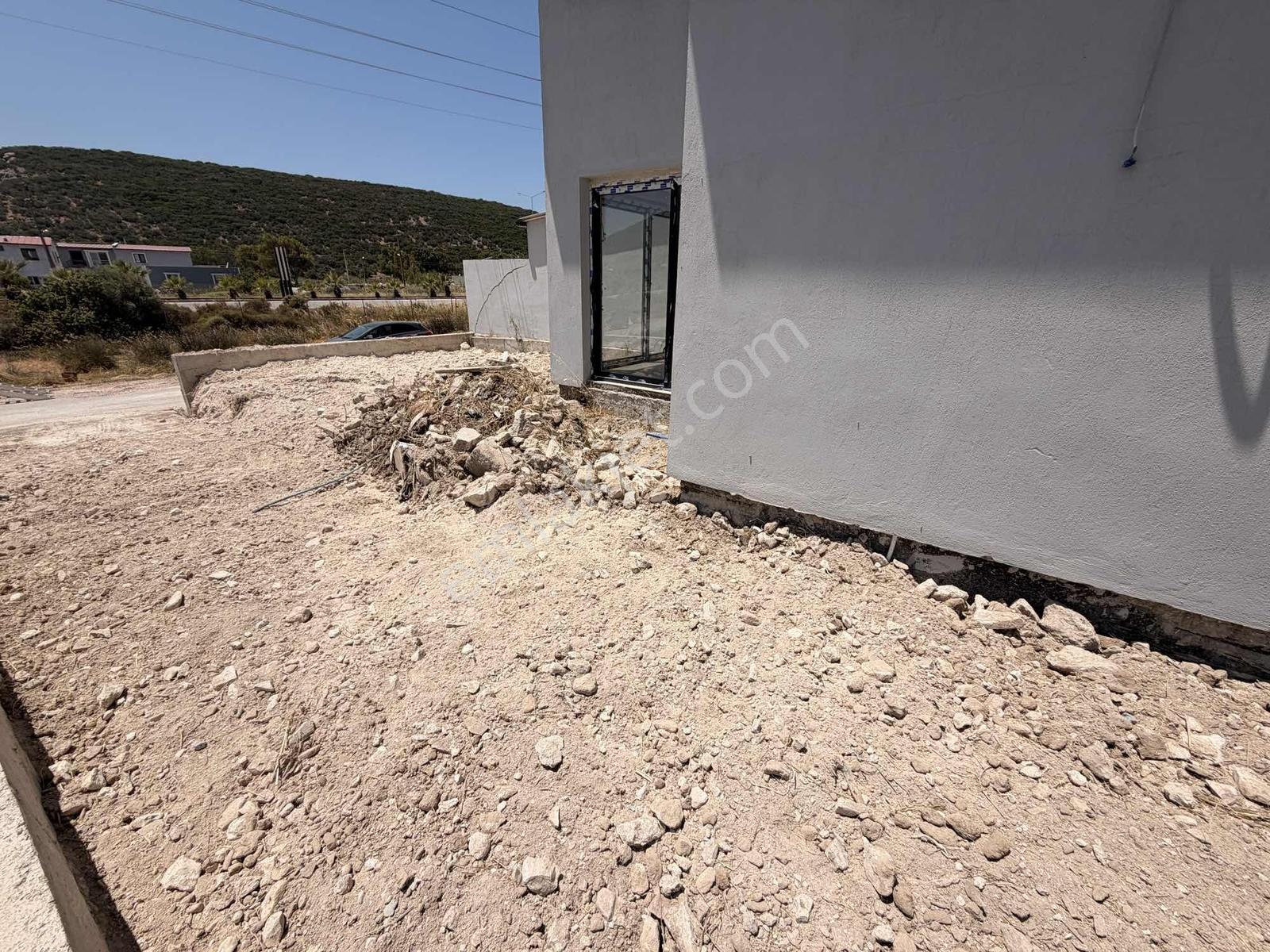 Urla'da Daire Parasına Villa - Görsel 10