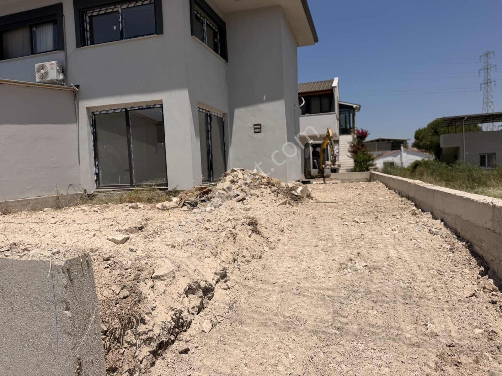 Urla'da Daire Parasına Villa - Görsel 14