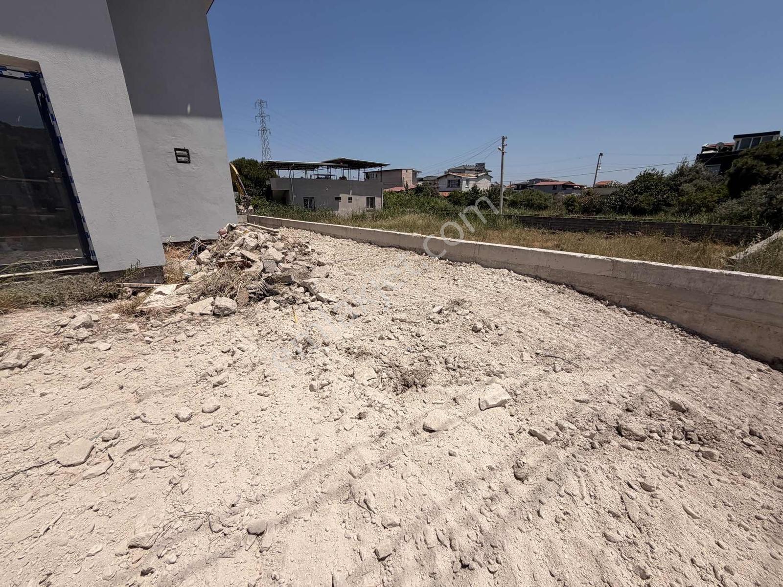 Urla'da Daire Parasına Villa - Görsel 15