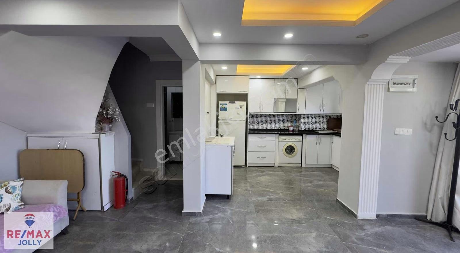 Ürkmez Plaja 300 M. Kiralık Yazlık - Görsel 12