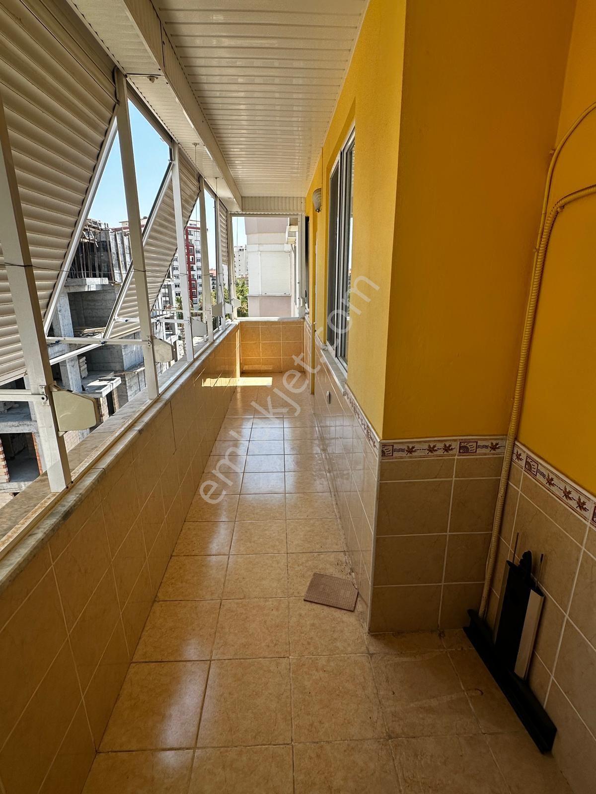 Mahmutlar Mahallesi Şekerci Apartmanı'nda 3+1 Eşyalı Ayrı Mutfak Kiralık Daire - Görsel 23