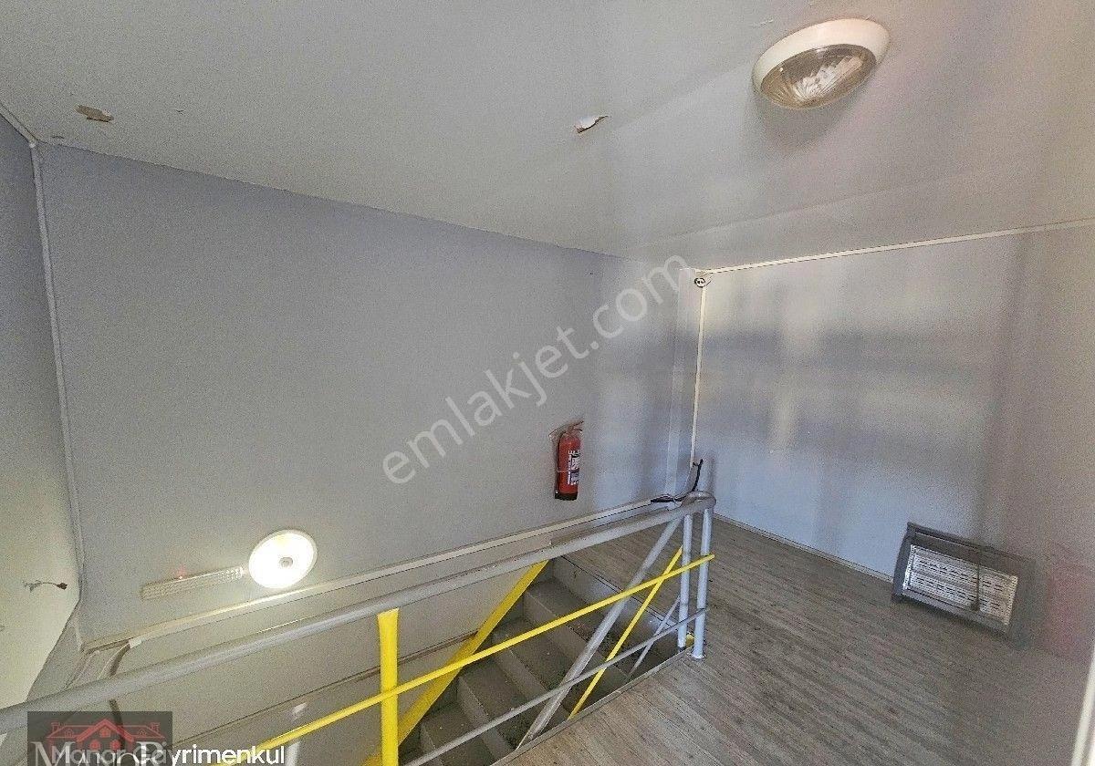 İzmir Çiğli Ege Sanayi Sitesinde Mükemmel Konumda İçi Yapılı 180 M2 Batarlı Satılık Dükkan - Görsel 26