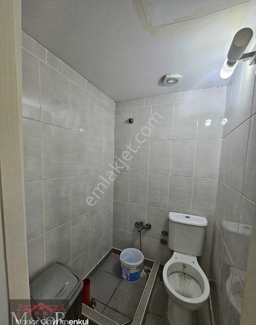 İzmir Çiğli Ege Sanayi Sitesinde Mükemmel Konumda İçi Yapılı 180 M2 Batarlı Satılık Dükkan - Görsel 25