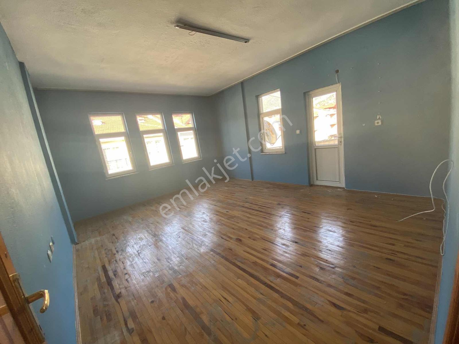 Baha Şıkman Caddesi 4+1 Ayrı Mutfak Kiralık Ofis - Görsel 5