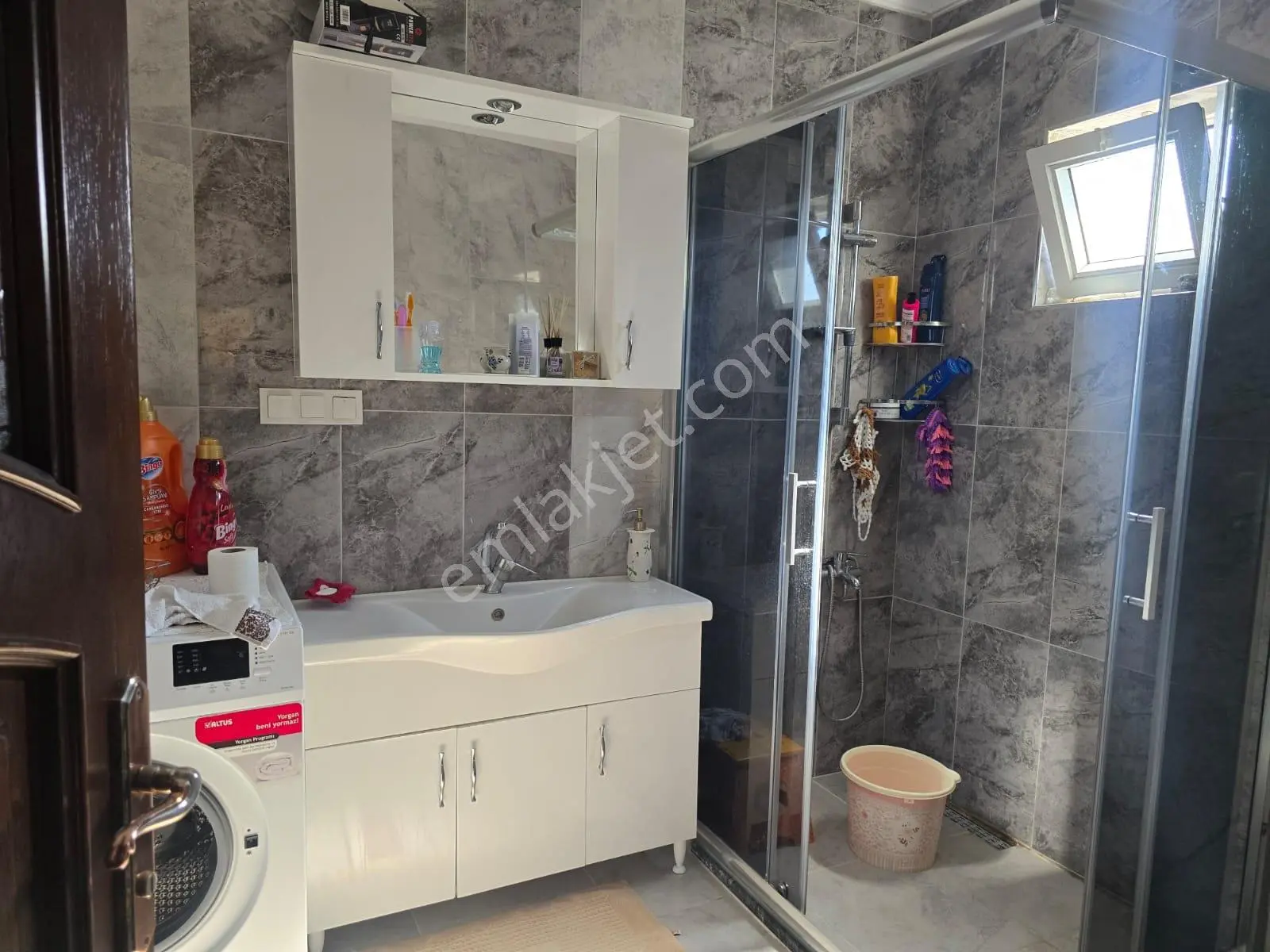 Tarcanlardan Kartepe Suadiyede Yüksek Arsa Değerli Havuzlu Villa - Görsel 22