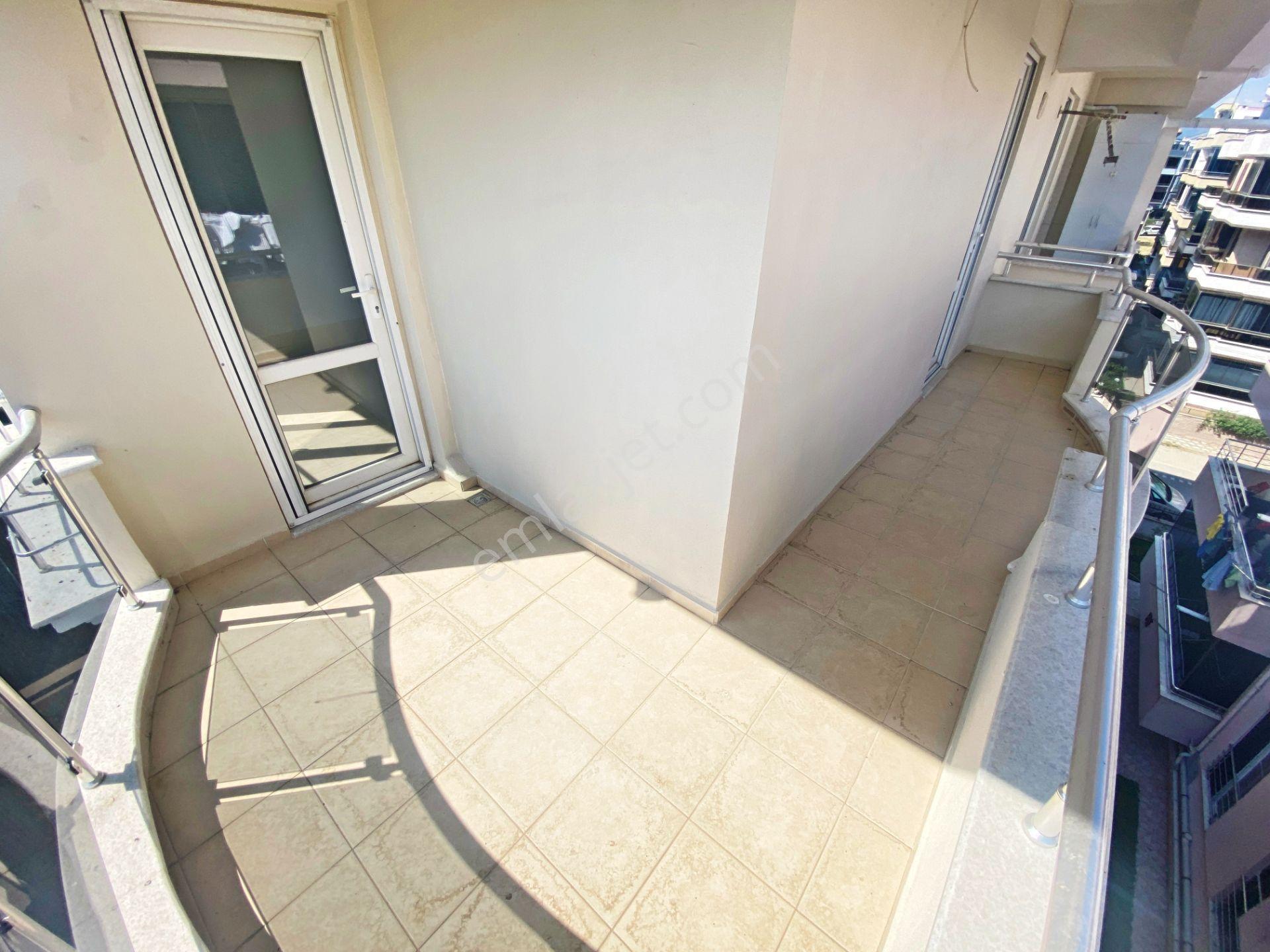Aktif'ten Altınkum Merkez'de Çift Balkonlu Kiralık 2+1 Daire - Görsel 15