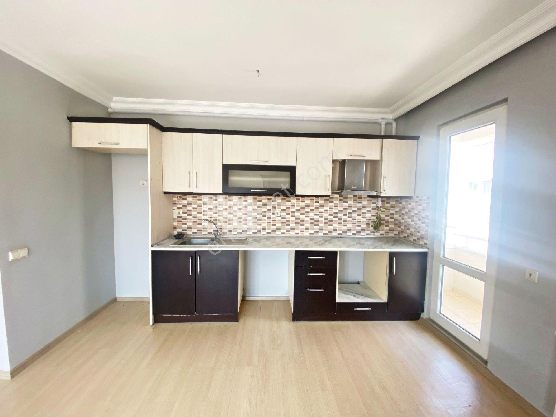 Aktif'ten Altınkum Merkez'de Çift Balkonlu Kiralık 2+1 Daire - Görsel 2