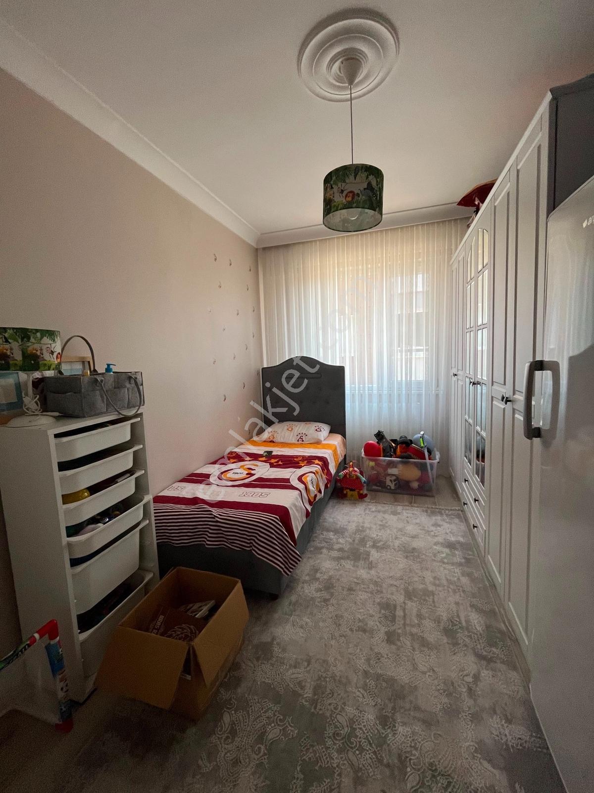 Sağlık Mahallesinde Merkezi Konumda Satılık 3+1 Arakat Daire - Görsel 28