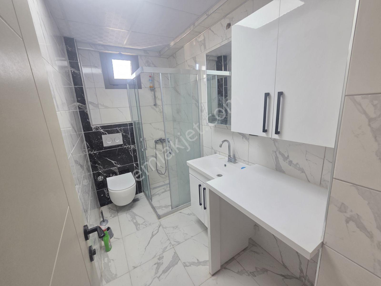 Yenifoça'da Kiralık Çok Temiz 1+1 Daire - Görsel 4