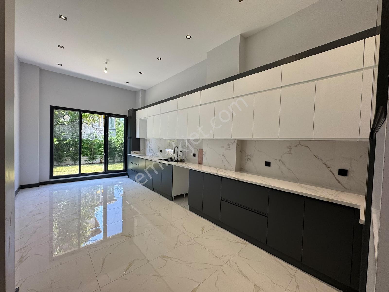 Büyükçekmece 'de 8+3 150m2 Taban Oturumlu 4 Katlı Lüks Vila - Görsel 7
