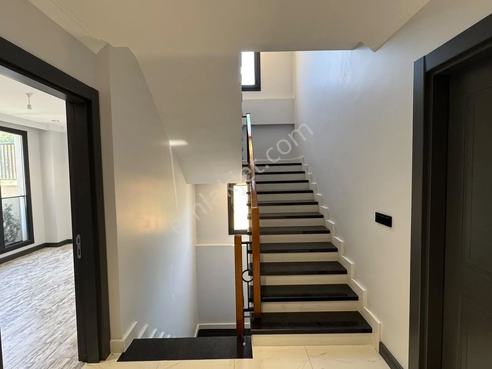 Büyükçekmece 'de 8+3 150m2 Taban Oturumlu 4 Katlı Lüks Vila - Görsel 30