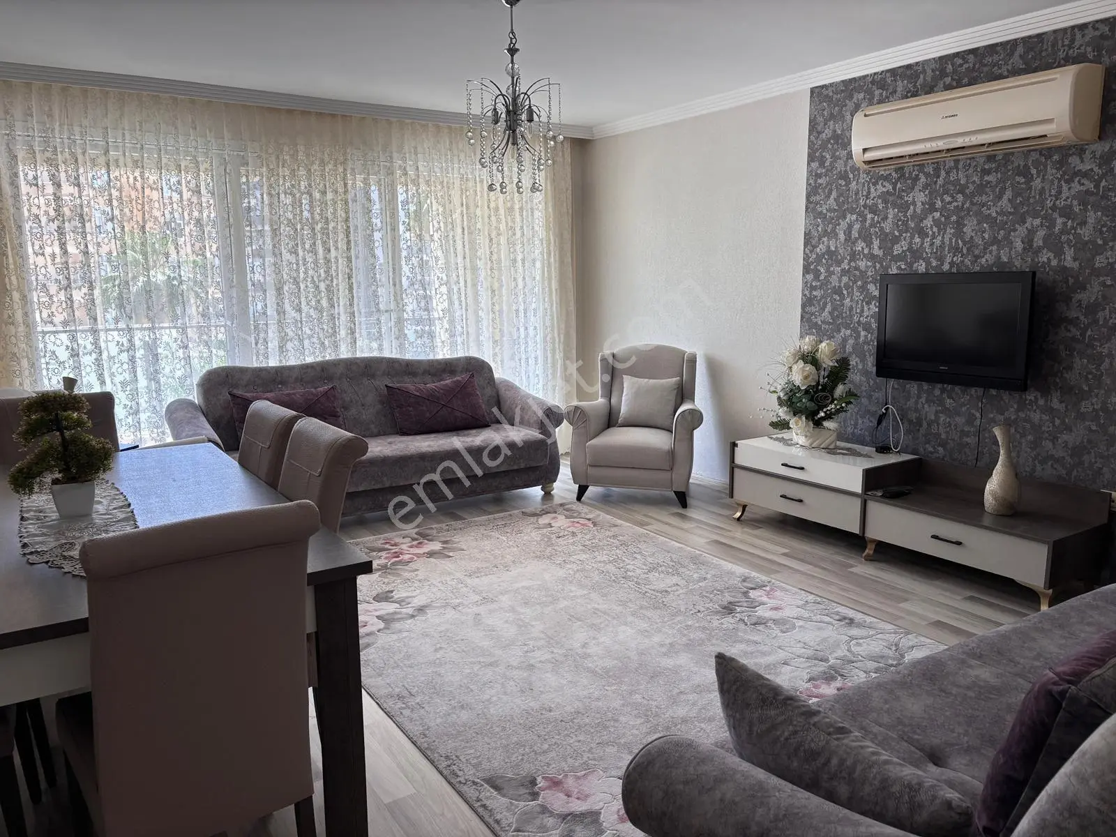 Mahmutlar Mahallesi Terradesır Sitesi'nde 2+1 Eşyalı Kiralık Daire