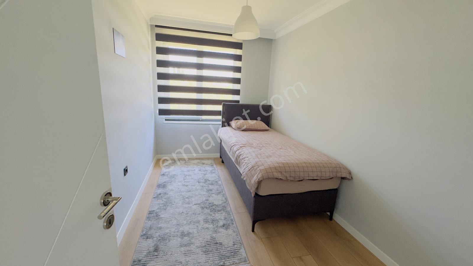 Güzeloba Cadde Üzeri Eşyalı Deniz Manzaralı 3+1 Dubleks Kiralık - Görsel 13