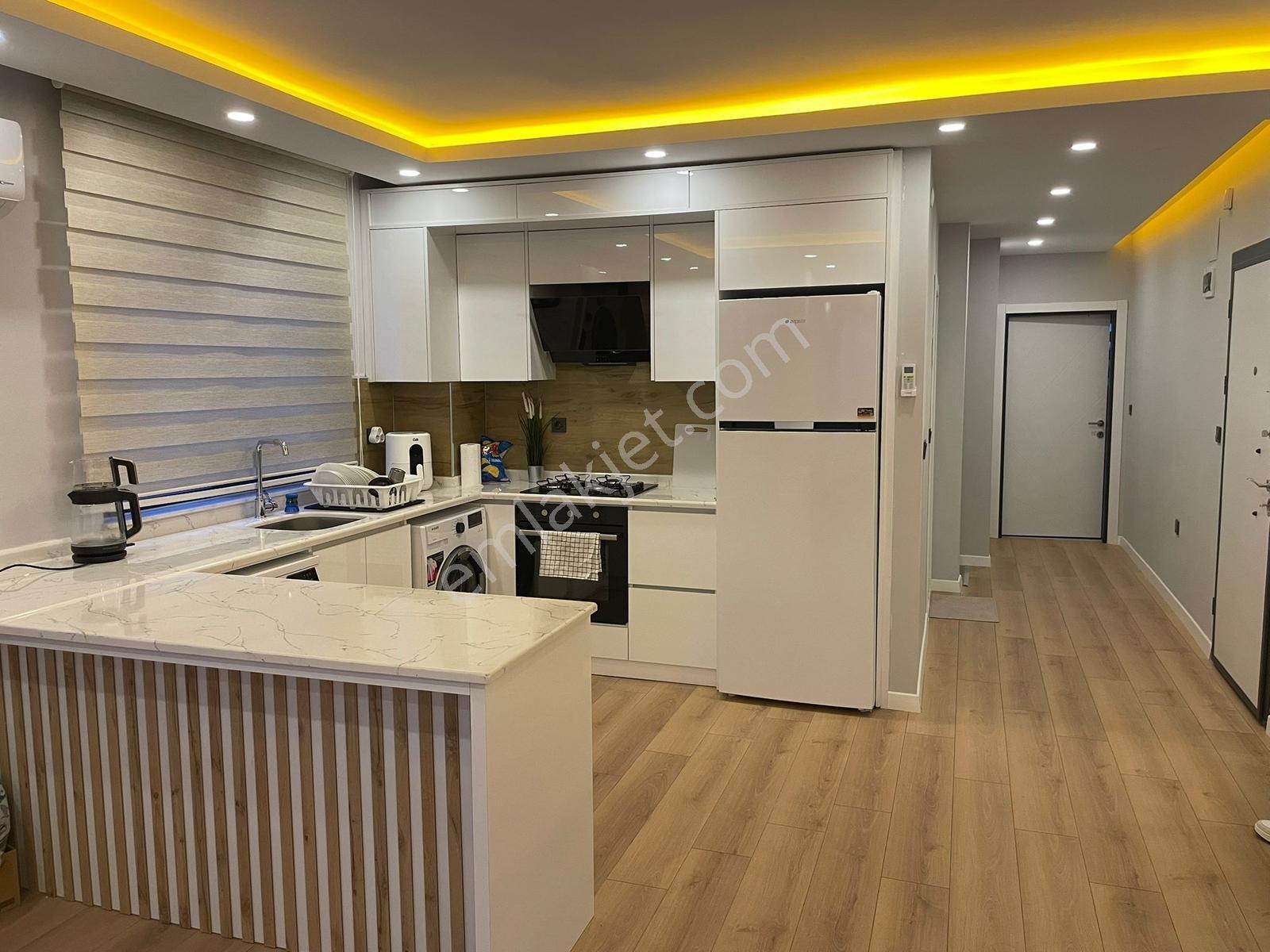 Güzeloba Cadde Üzeri Eşyalı Deniz Manzaralı 3+1 Dubleks Kiralık - Görsel 11