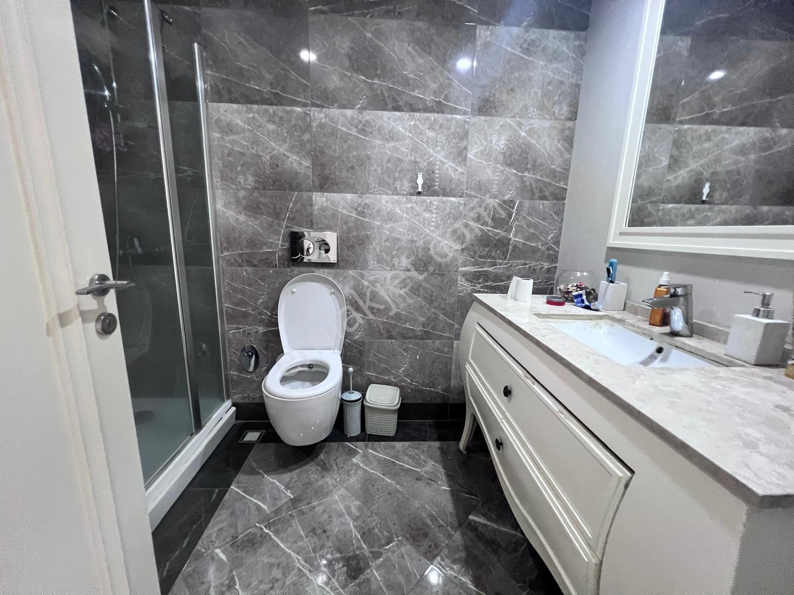 Kiptaş Venezia Mega Satılık Boş Cam Balkon 3+1 Daire - Görsel 9