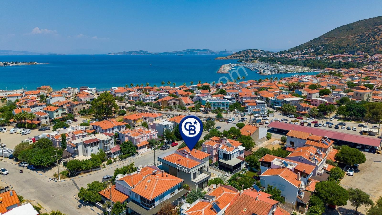 Yenifoça Pazar Yeri'nin En İşlek Caddesinde Otoparklı Dükkan - Görsel 9
