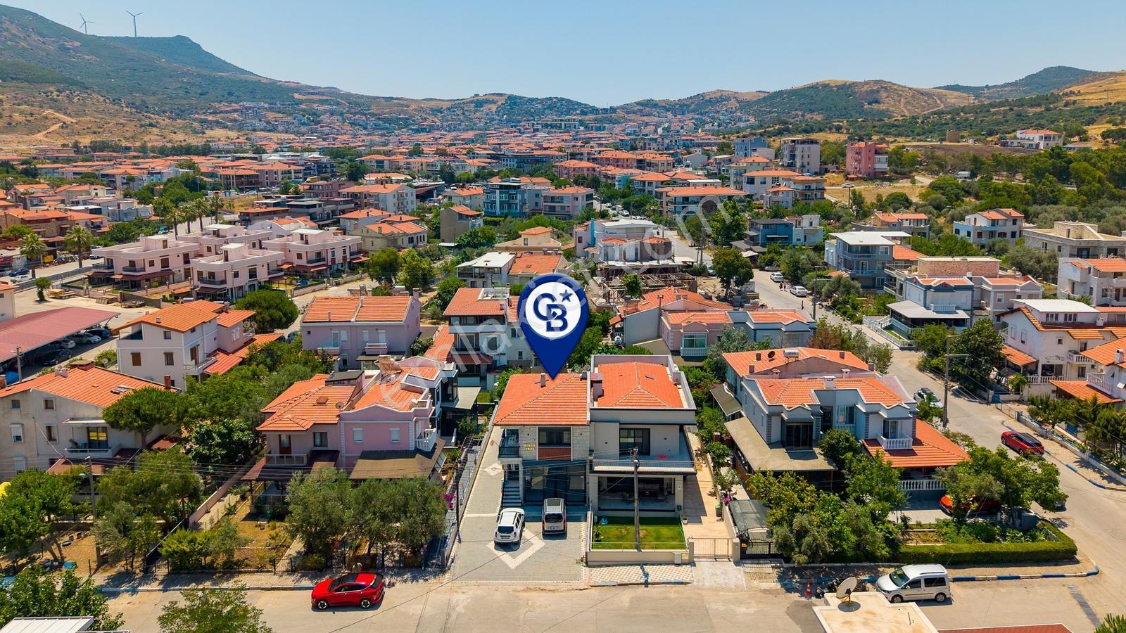 Yenifoça Pazar Yeri'nin En İşlek Caddesinde Otoparklı Dükkan - Görsel 27