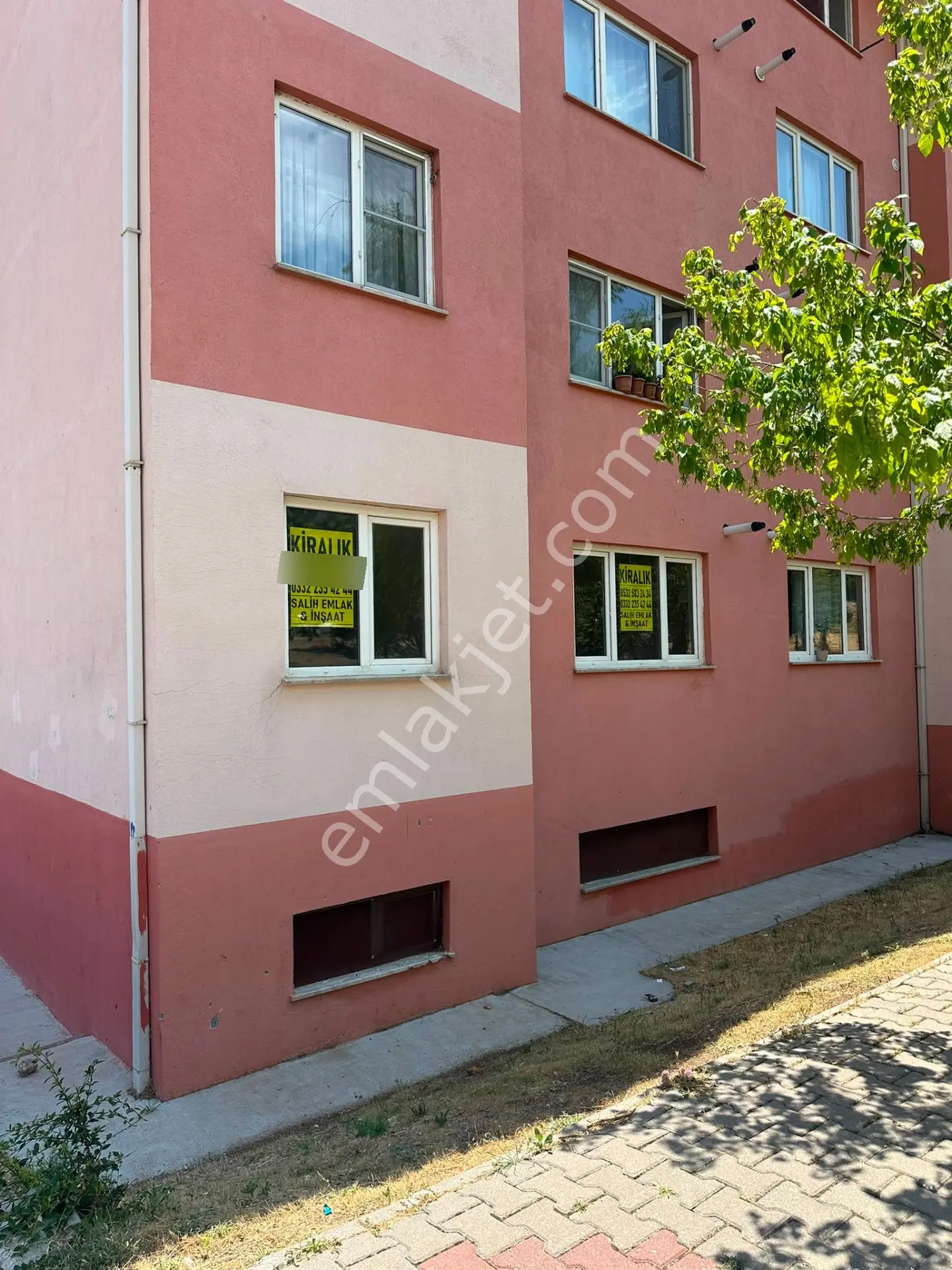 Salih Emlak 'tan Meram Gödene'de Kiralık 1+1 Yüksek Giriş Daire