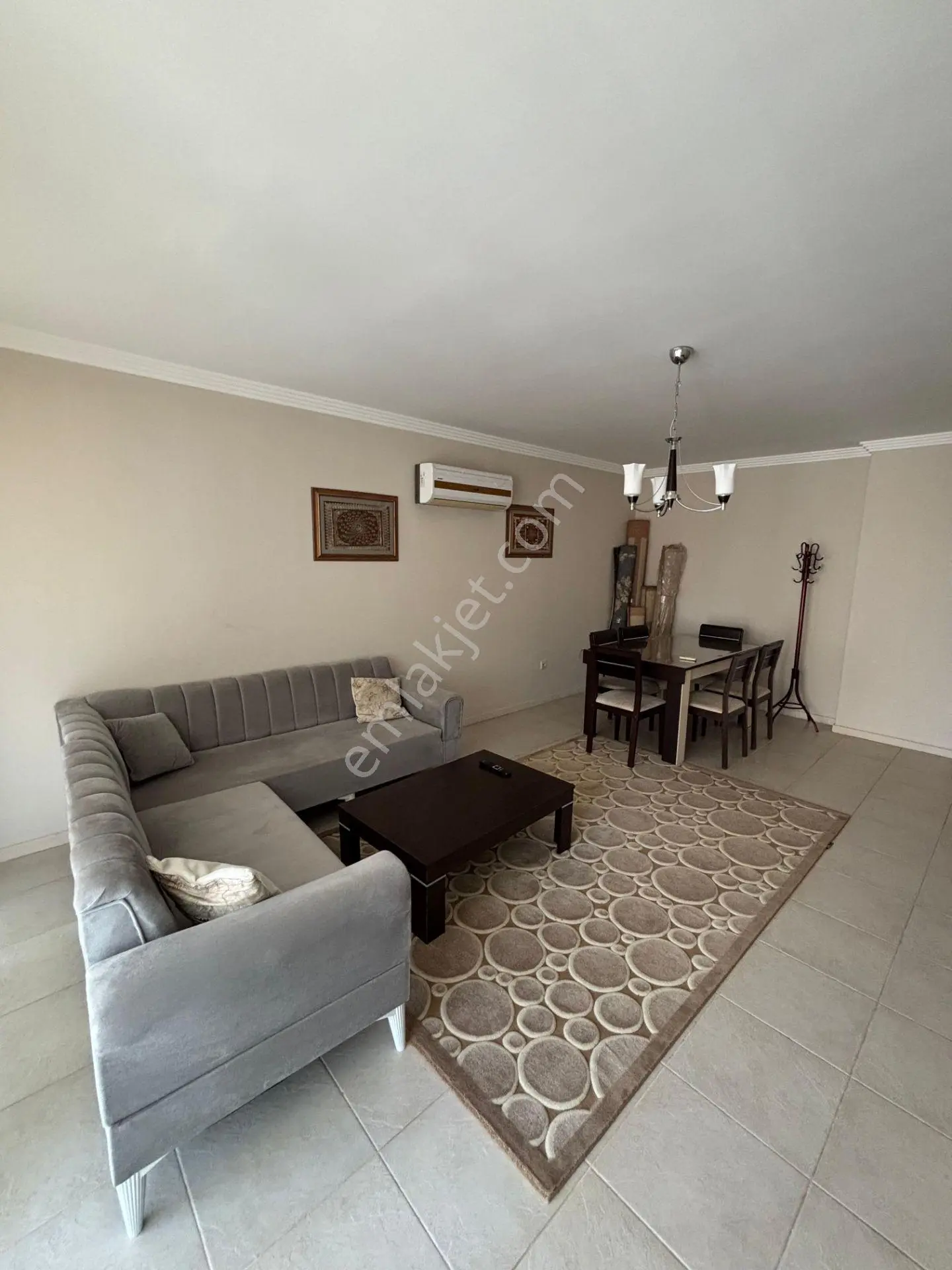 Mahmutlar Mahallesi Terradesır Sitesi'nde 2+1 Eşyalı Ayrı Mutfak Kiralık Daire