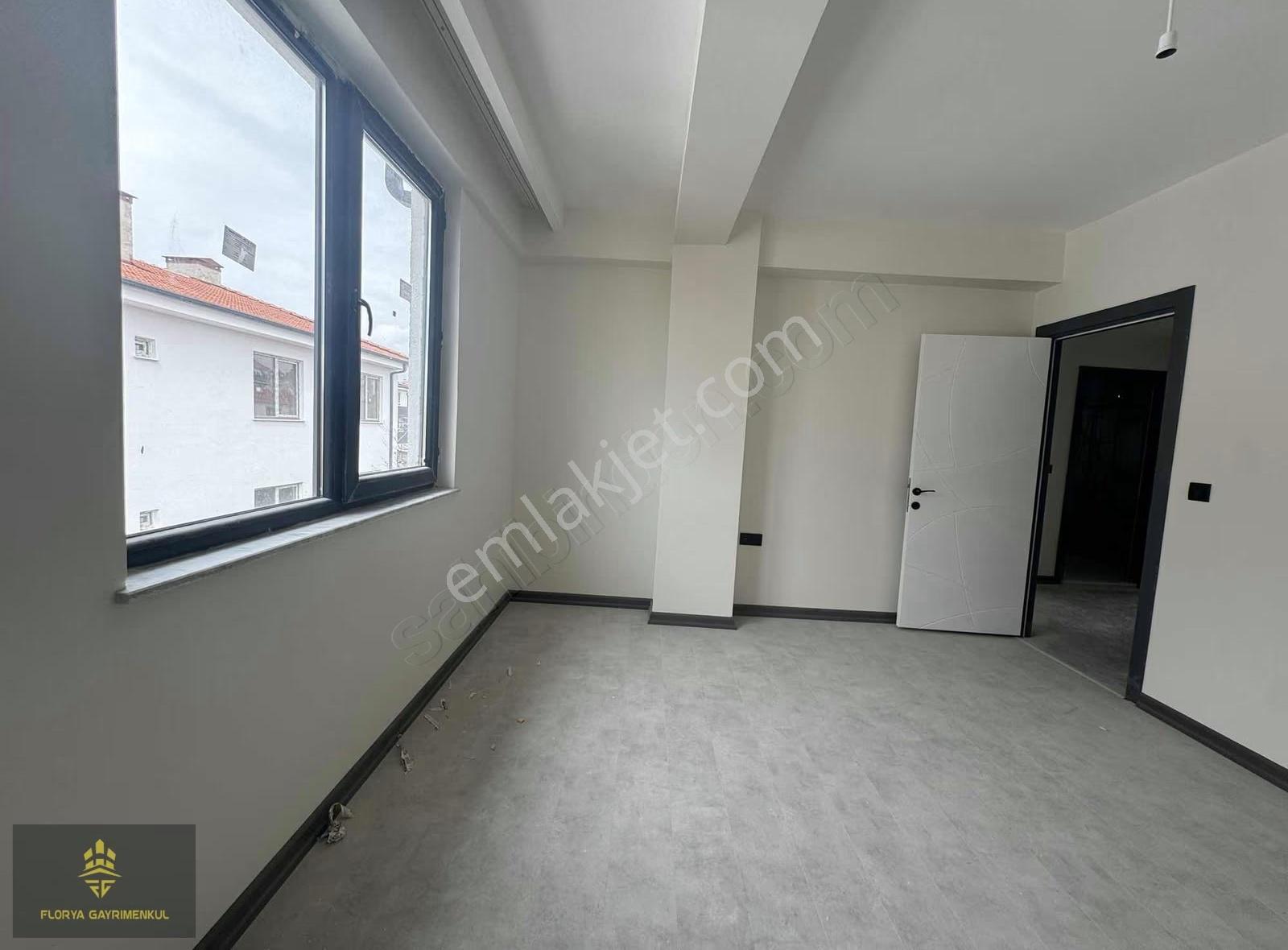Çamlıca Mh Ebeveyn Banyolu Cam Balkonlu Sıfır 2+1 Daire - Görsel 13