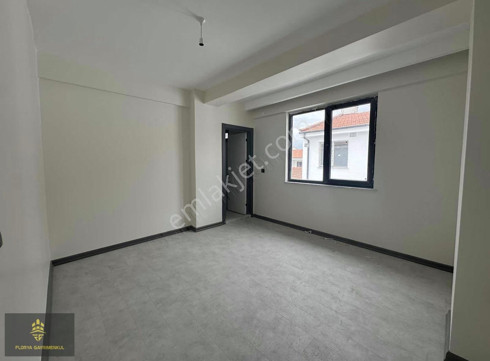 Çamlıca Mh Ebeveyn Banyolu Cam Balkonlu Sıfır 2+1 Daire - Görsel 12