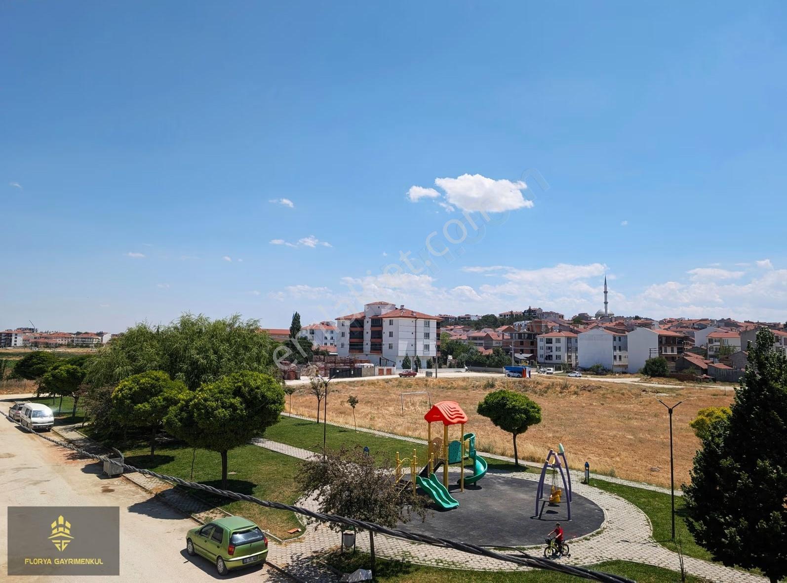 Satılık2+1 Köşe Daire Özel Garajlı Arakat Park Karşısı - Görsel 9