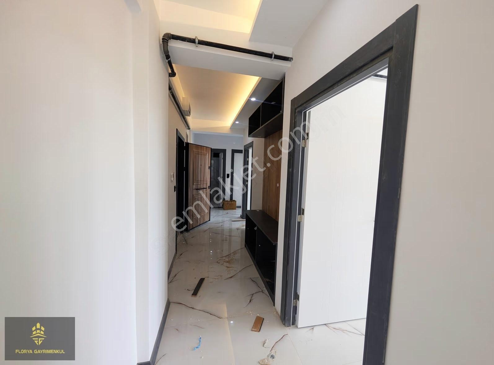 Satılık2+1 Köşe Daire Özel Garajlı Arakat Park Karşısı - Görsel 11
