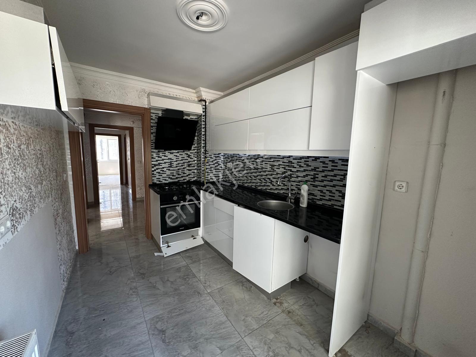 İzmir Buca Kuruçeşme Site İçi 3+1 Kiralık Daire - Görsel 26