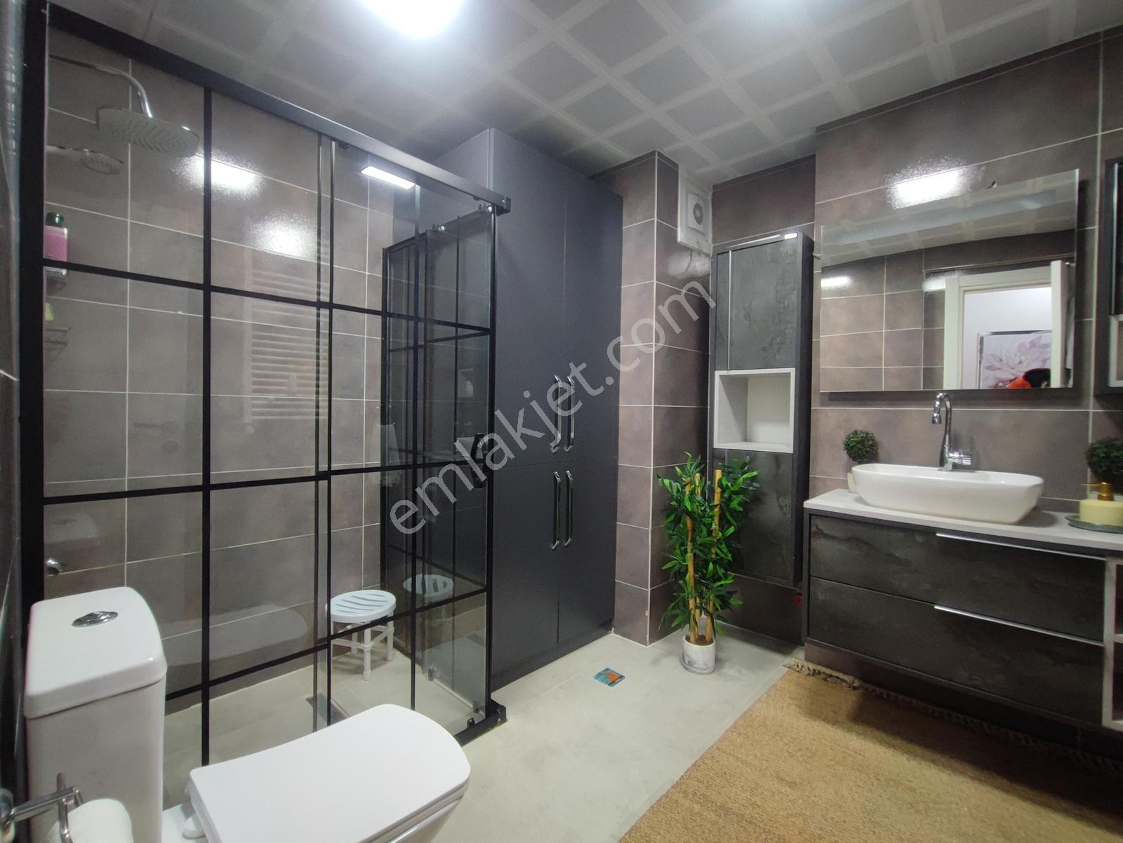 Kastamonu Emlak Gayrimenkul'den Anacadde Üzeri Kiralık 4+1 Daire - Görsel 16