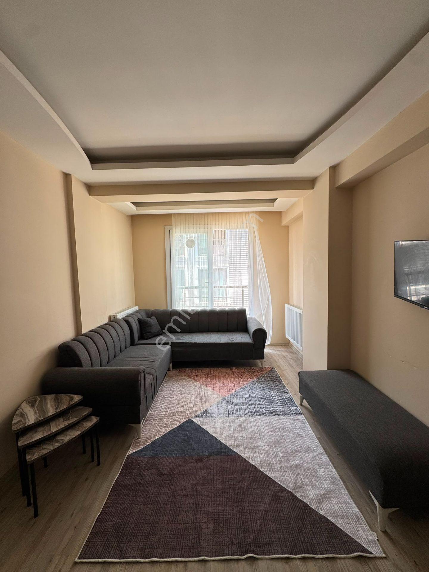 Zeki Emlak'tan Muradiye'de 2+1 Eşyalı Kiralık Daire