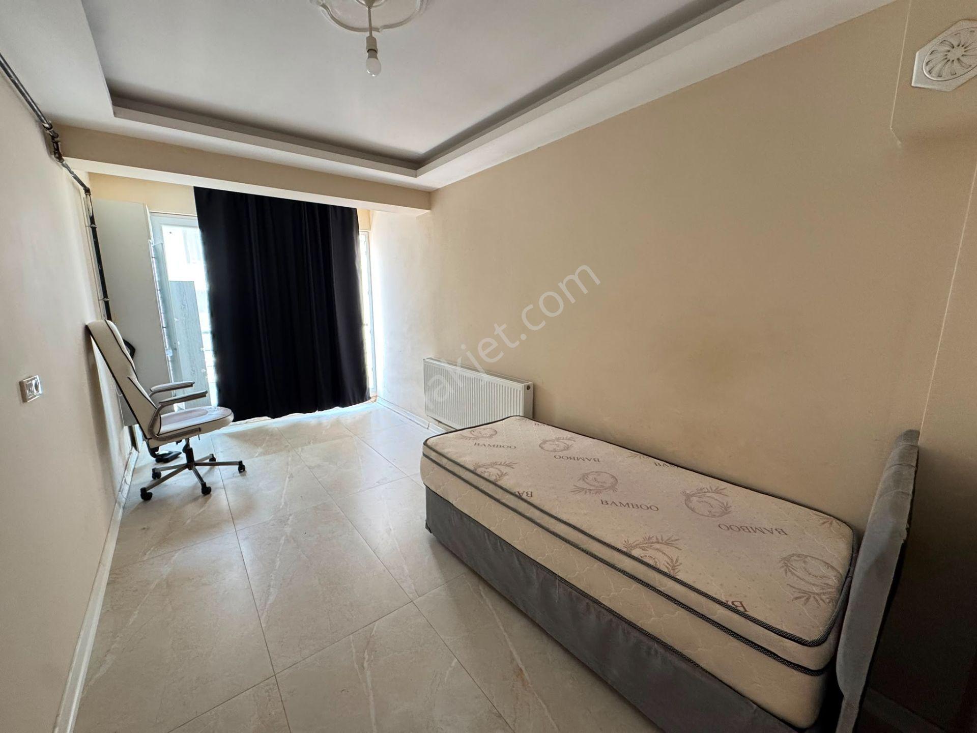 Zeki Emlak'tan Muradiye'de 2+1 Eşyalı Kiralık Daire - Görsel 15