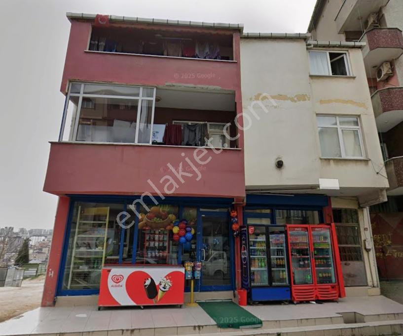 Pendik Kavakpınar'da Fırsat 3 Katlı Komple Bina