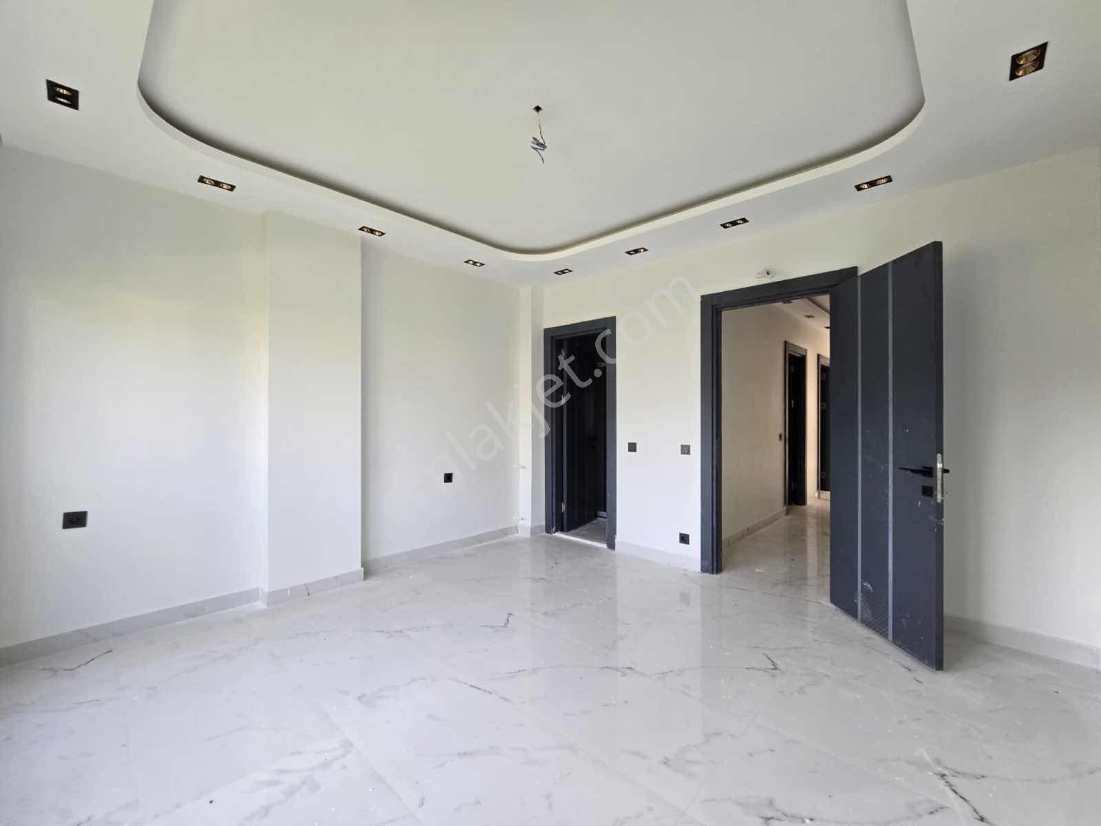 New Formdan Satılık Prestijli 5+1 Müstakil Villa - Görsel 35