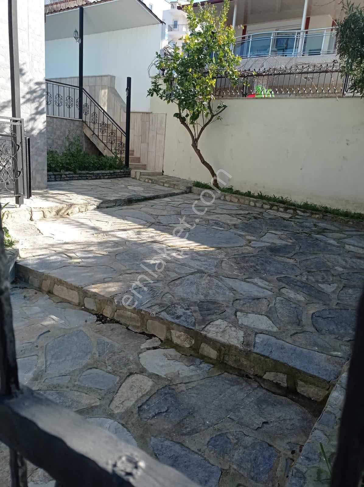 Kuşadasında Satılık Havuzlu Uygun Fiyatlı 5+1 Villa - Görsel 13