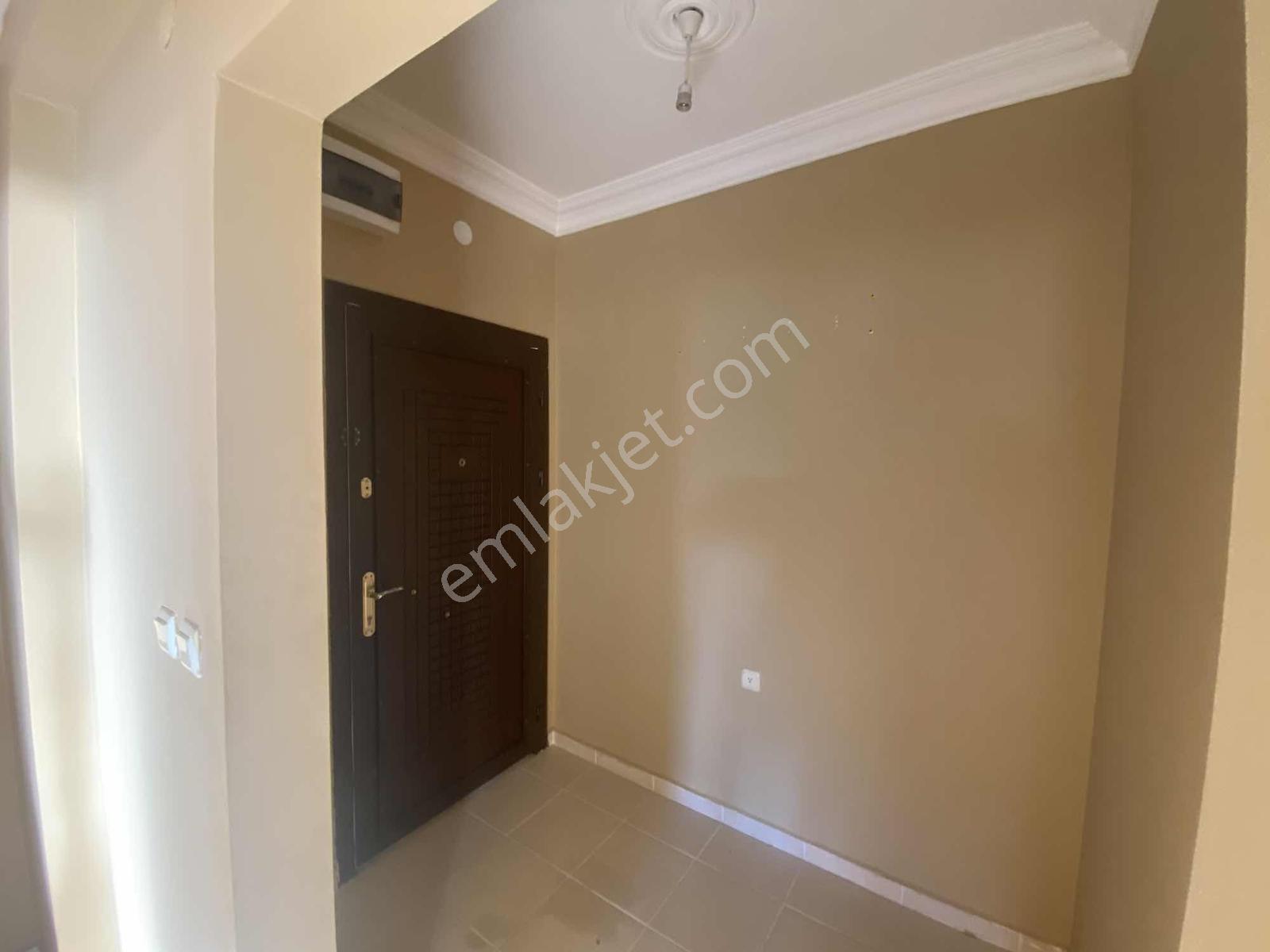 Gemlik Manastır'da Kiralık 5+1 Daire - Görsel 12