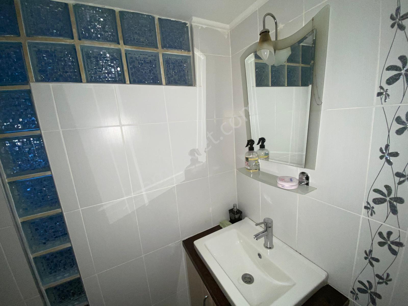 Göztepe Mah. Oluşum Sitesinde Yerden Isıtma Ebeveyn Banyolu Satılık 4+1 Villa - Görsel 7