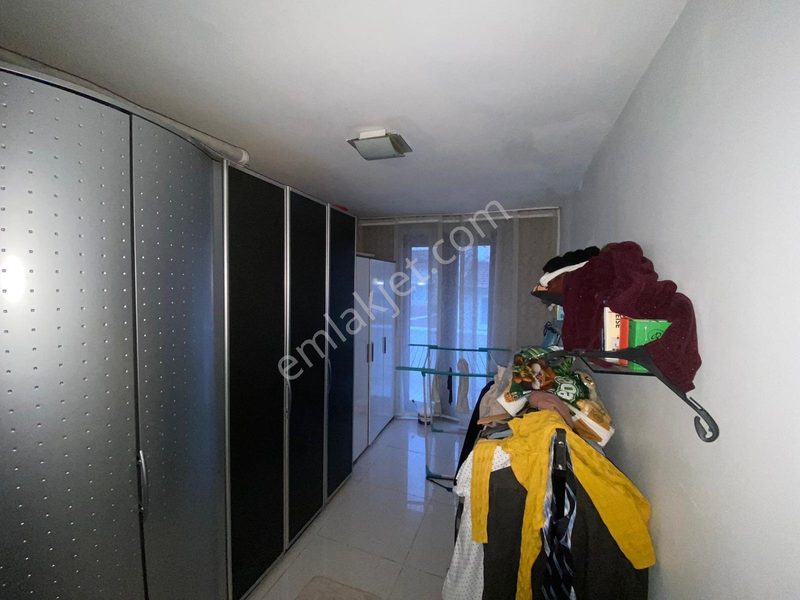 Göztepe Mah. Oluşum Sitesinde Yerden Isıtma Ebeveyn Banyolu Satılık 4+1 Villa - Görsel 19