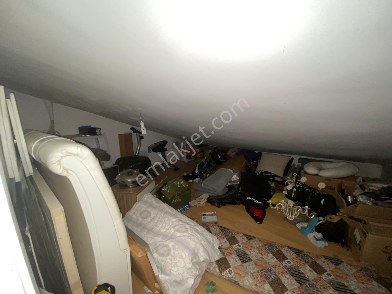 Göztepe Mah. Oluşum Sitesinde Yerden Isıtma Ebeveyn Banyolu Satılık 4+1 Villa - Görsel 34