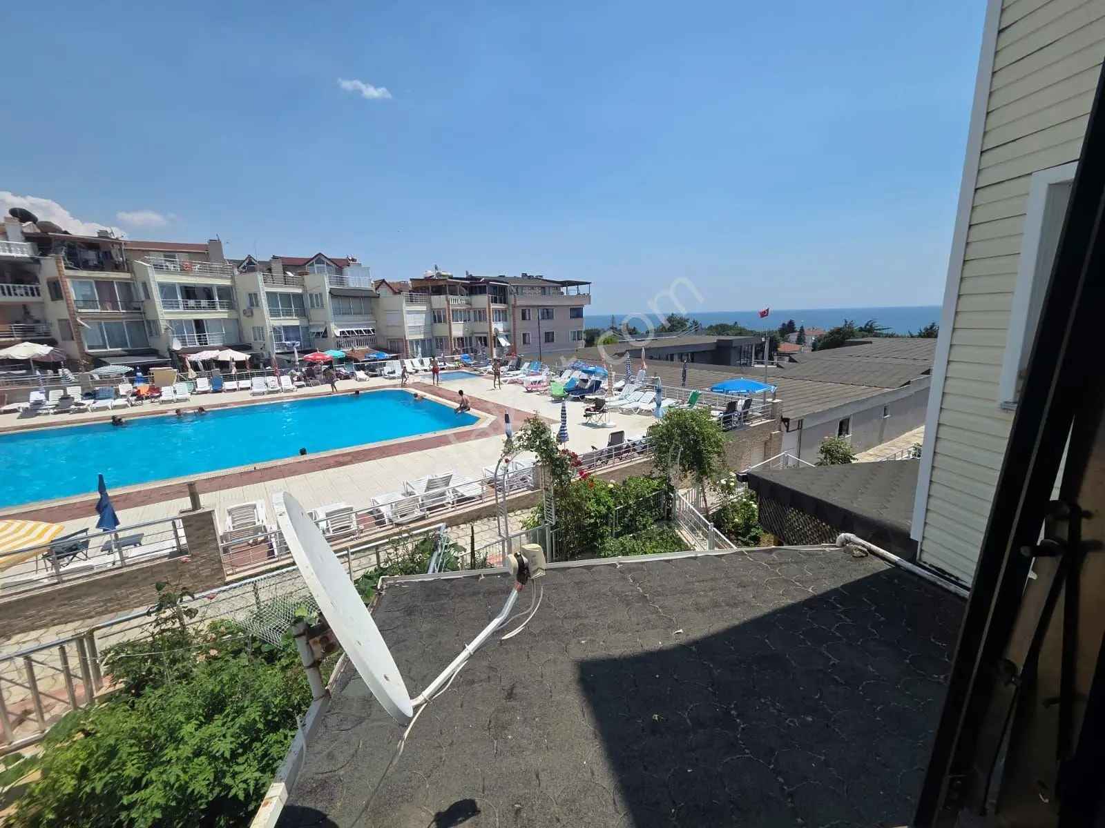 Çorlu Yenice'de Havuz Manzaralı 1+1 Satılık Yazlık