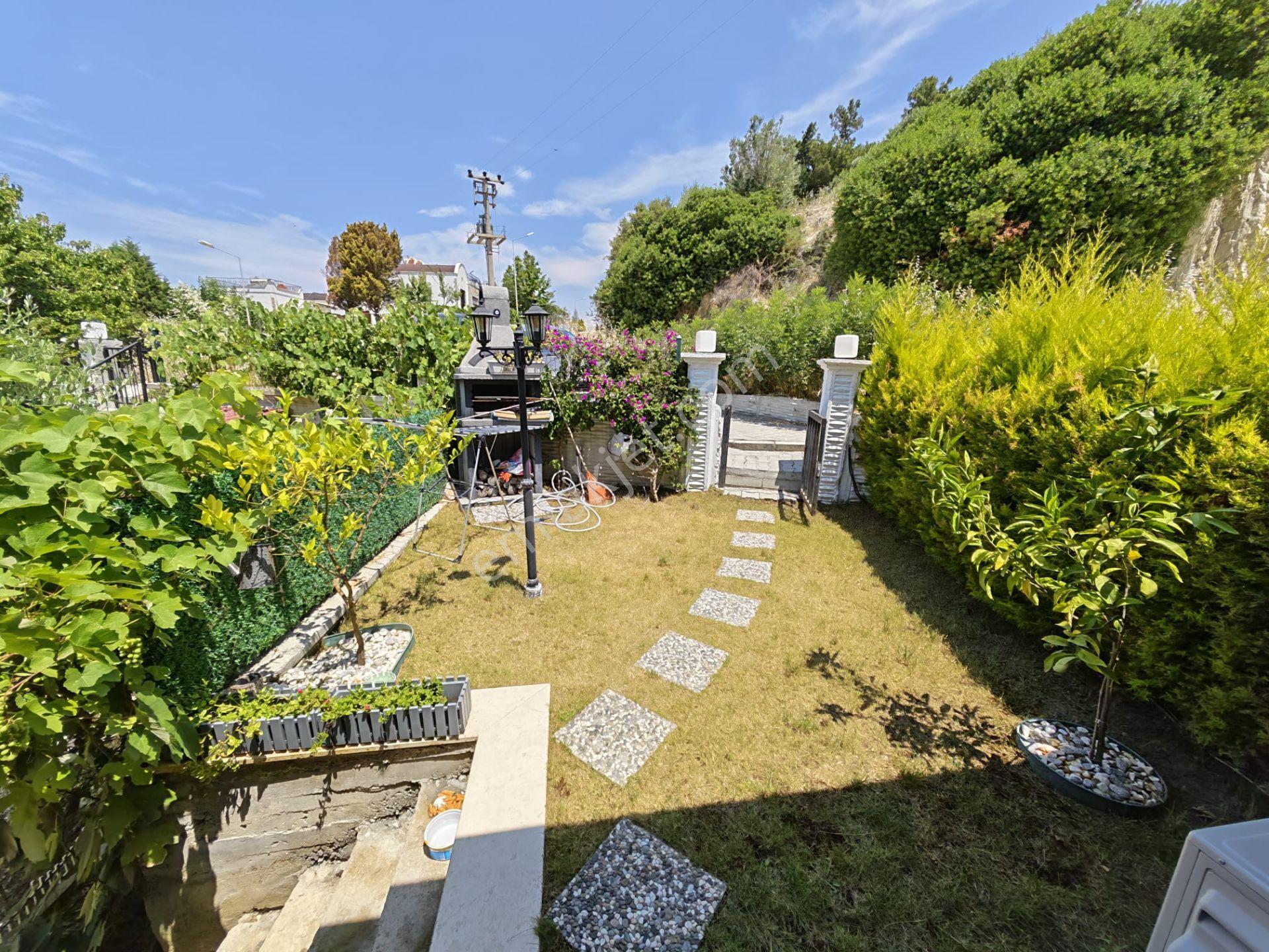 Kuşadası Soğucakta Çok Bakımlı Villa - Görsel 31