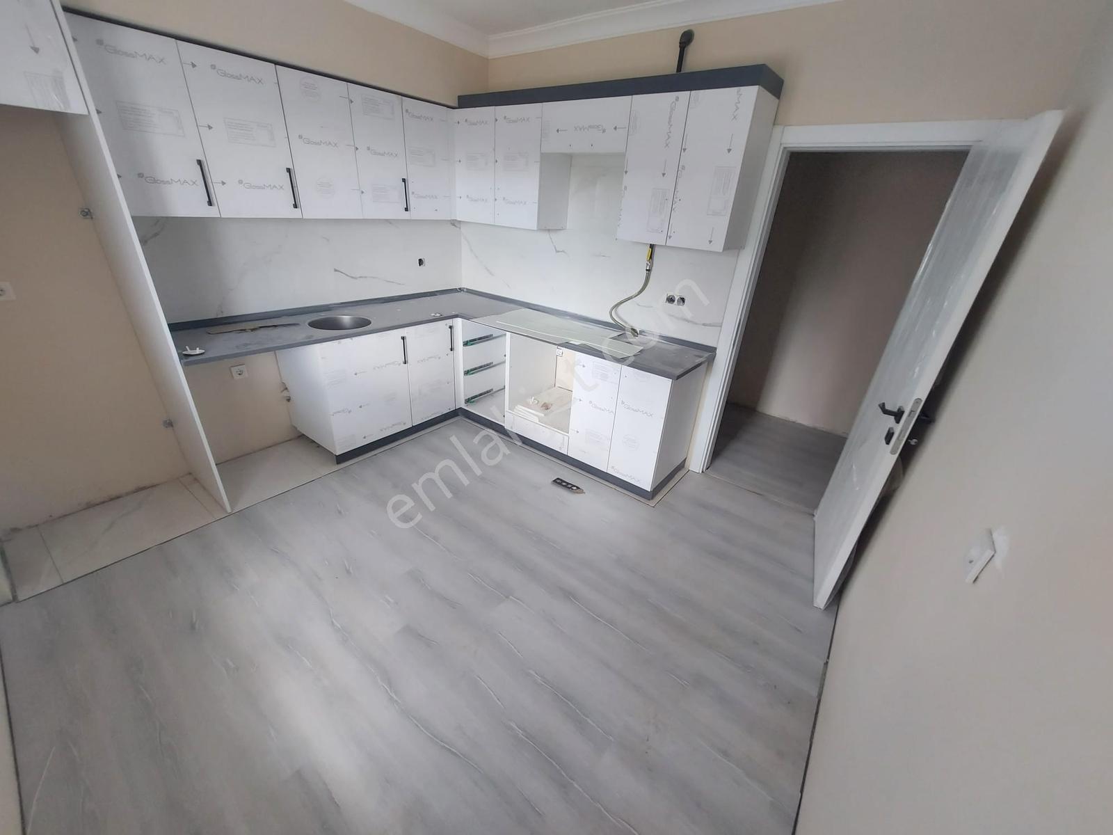 Bayraklı Alpaslan Da Kat Ve Daire Seçenekli Satılık Daireler !!! - Görsel 15